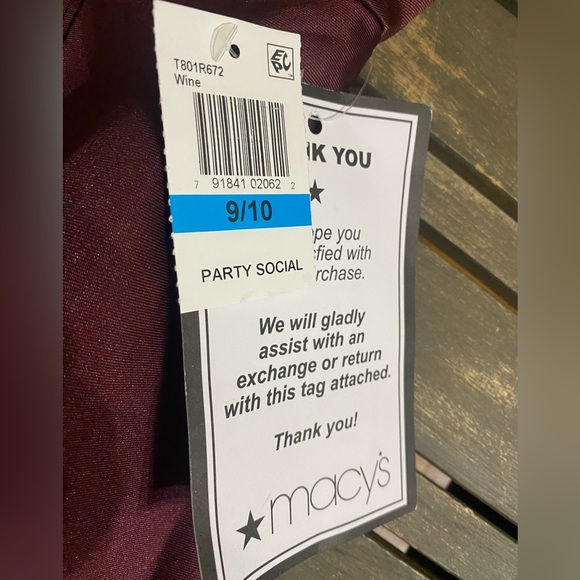 B. DARLIN brand DRESS (Juniors) - Picture 6 of 10